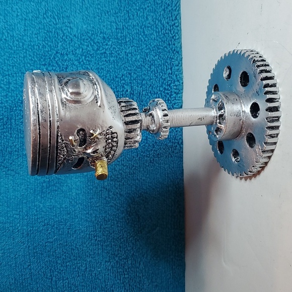 NEW Piston Man Art Deco Statue with Gear Body - Picture 3 of 8